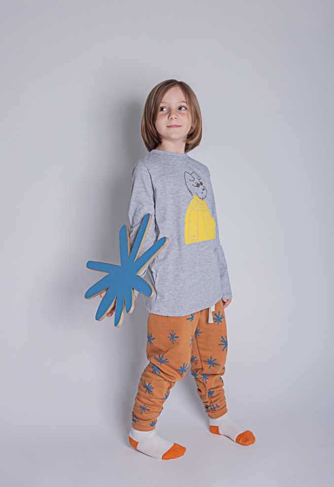 REMERA GRIS PERRO CENTRAL