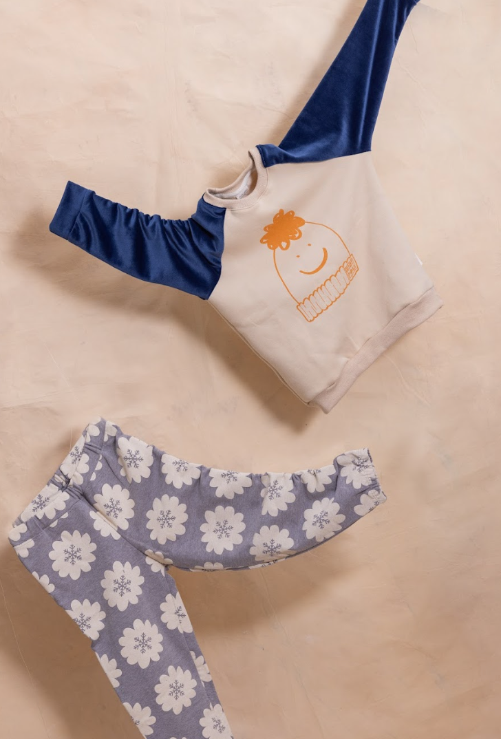 BABUCHA GRIS FLORES COPOS